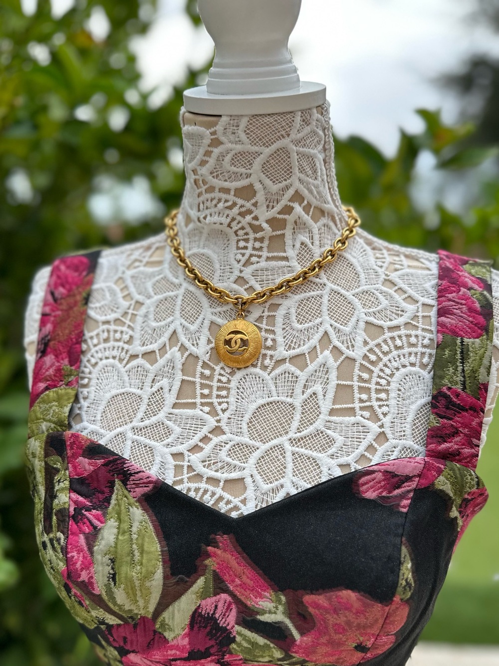 100% authentic vintage Chanel necklace
